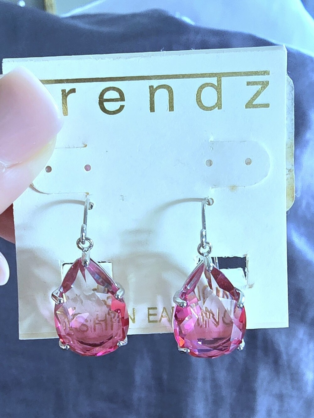 Trendz pink teardrop crystal earrings silver-toned hooks
